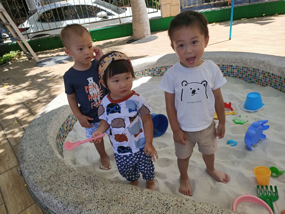 文件 : <FONT COLOR='red'>(109.06.22)開心玩沙-5.JPG</FONT> <BR> 尺寸 : <FONT COLOR='blue'>950 × 712</FONT> 圖元 <BR> 格式 : <FONT COLOR='green'>jpg</FONT> <BR> 大小 : <FONT COLOR='green'> -- </FONT> KB