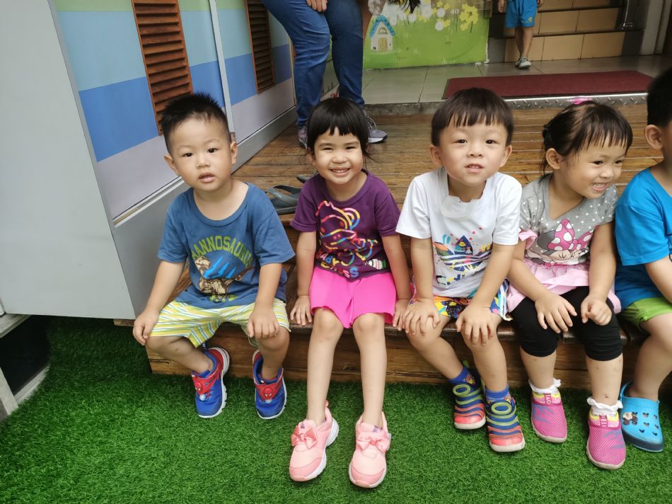 文件 : <FONT COLOR='red'>(109.06.24)體能【彩色密道】-1.JPG</FONT> <BR> 尺寸 : <FONT COLOR='blue'>950 × 712</FONT> 圖元 <BR> 格式 : <FONT COLOR='green'>jpg</FONT> <BR> 大小 : <FONT COLOR='green'> -- </FONT> KB