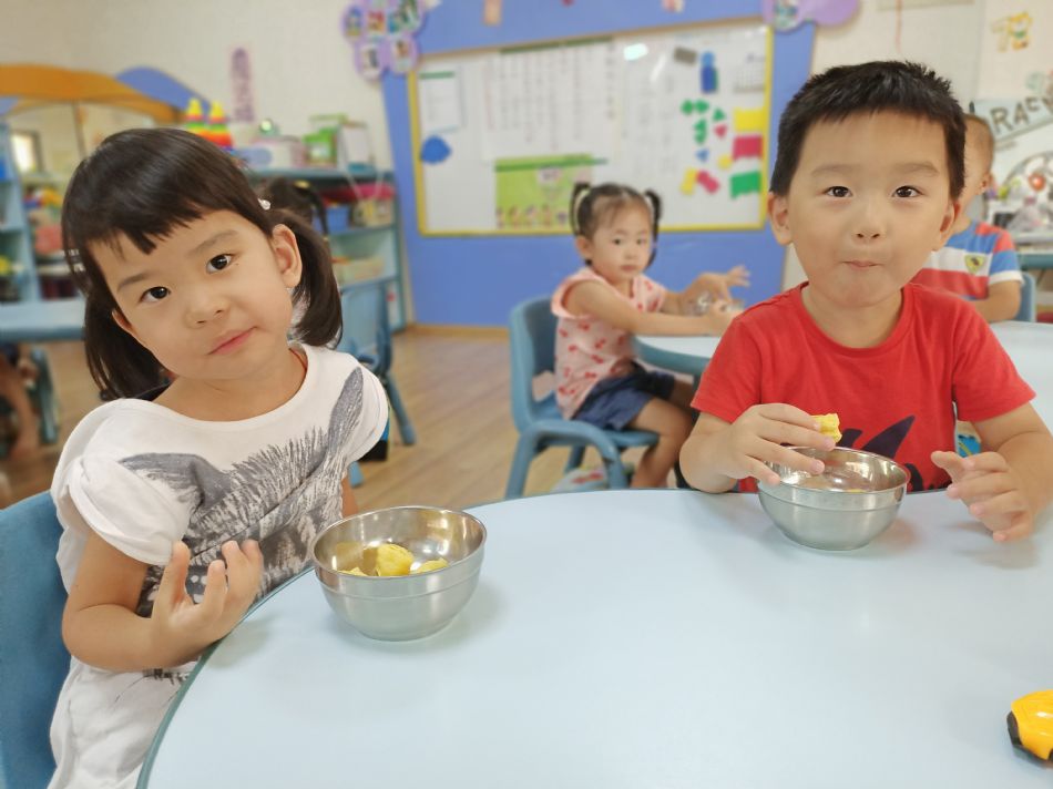 文件 : <FONT COLOR='red'>(109.07.17)同樂活動-4.JPG</FONT> <BR> 尺寸 : <FONT COLOR='blue'>950 × 712</FONT> 圖元 <BR> 格式 : <FONT COLOR='green'>jpg</FONT> <BR> 大小 : <FONT COLOR='green'> -- </FONT> KB