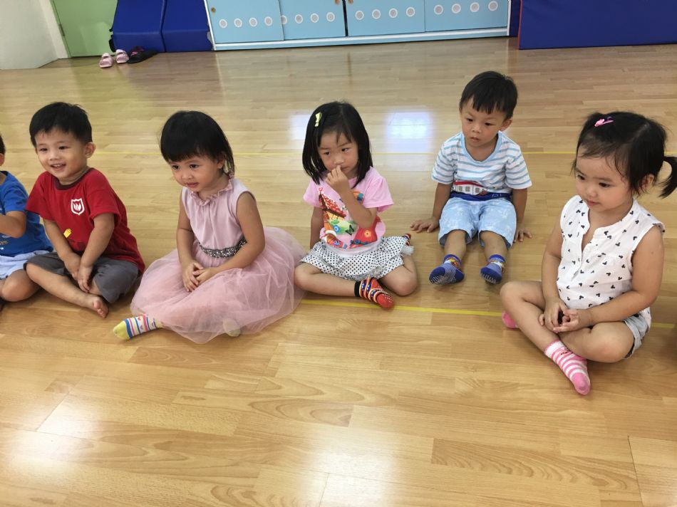 文件 : <FONT COLOR='red'>(108.08.29)音樂課-4.JPG</FONT> <BR> 尺寸 : <FONT COLOR='blue'>950 × 712</FONT> 圖元 <BR> 格式 : <FONT COLOR='green'>jpg</FONT> <BR> 大小 : <FONT COLOR='green'> -- </FONT> KB