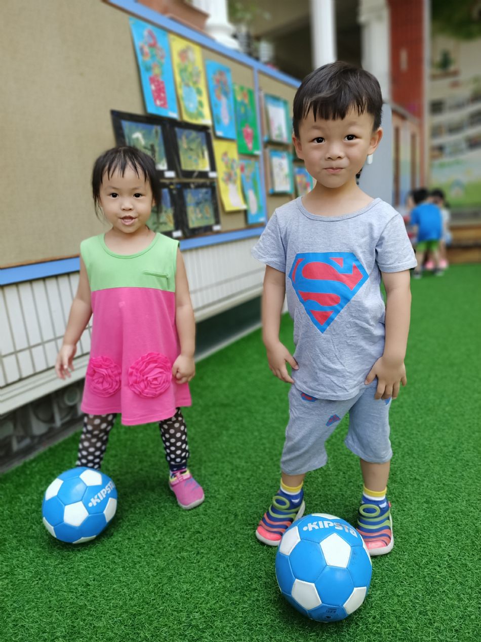 文件 : <FONT COLOR='red'>(109.06.17)體能【QQ棒棒糖】-2.JPG</FONT> <BR> 尺寸 : <FONT COLOR='blue'>950 × 1267</FONT> 圖元 <BR> 格式 : <FONT COLOR='green'>jpg</FONT> <BR> 大小 : <FONT COLOR='green'> -- </FONT> KB