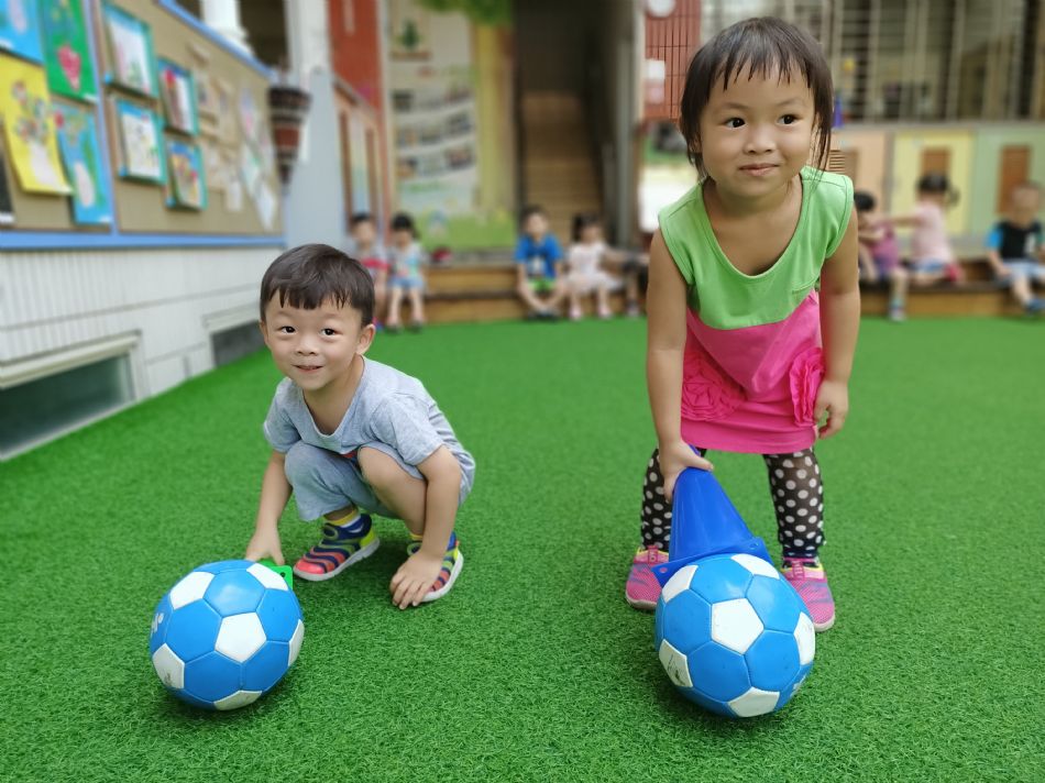 文件 : <FONT COLOR='red'>(109.06.17)體能【QQ棒棒糖】-5.JPG</FONT> <BR> 尺寸 : <FONT COLOR='blue'>950 × 712</FONT> 圖元 <BR> 格式 : <FONT COLOR='green'>jpg</FONT> <BR> 大小 : <FONT COLOR='green'> -- </FONT> KB