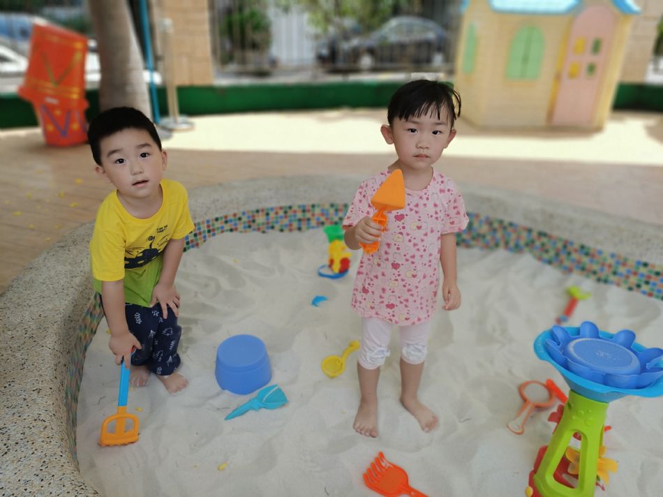 文件 : <FONT COLOR='red'>(109.06.20)玩沙趣-8.JPG</FONT> <BR> 尺寸 : <FONT COLOR='blue'>950 × 712</FONT> 圖元 <BR> 格式 : <FONT COLOR='green'>jpg</FONT> <BR> 大小 : <FONT COLOR='green'> -- </FONT> KB