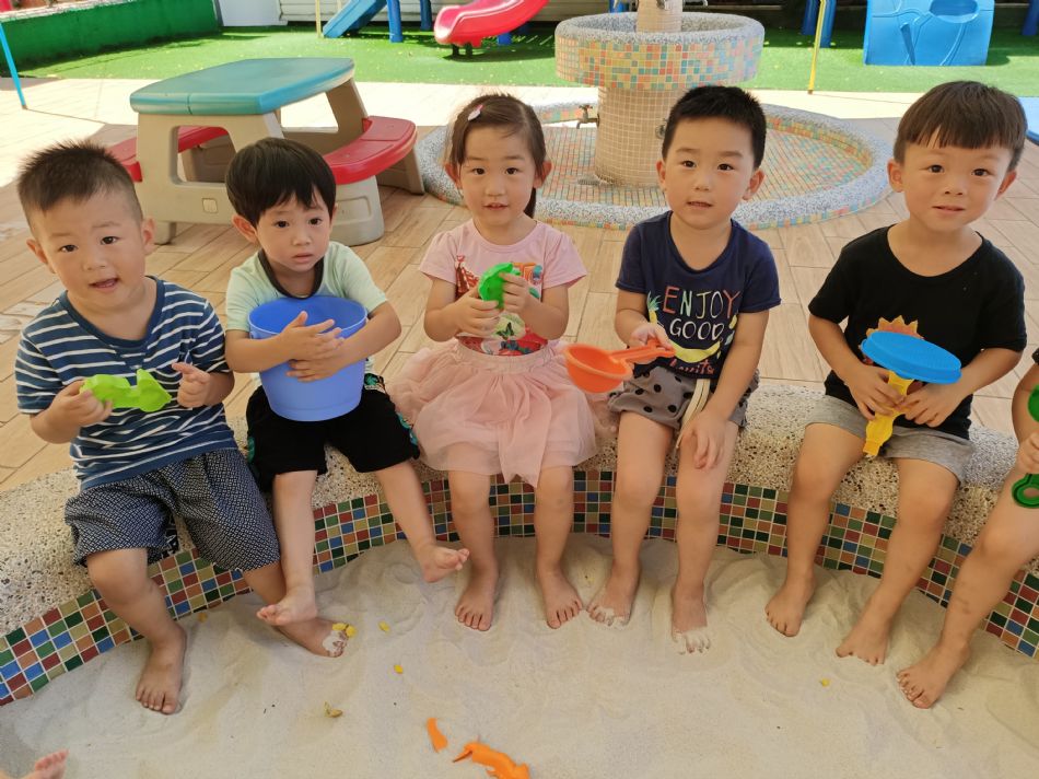 文件 : <FONT COLOR='red'>(109.06.22)開心玩沙-10.JPG</FONT> <BR> 尺寸 : <FONT COLOR='blue'>950 × 712</FONT> 圖元 <BR> 格式 : <FONT COLOR='green'>jpg</FONT> <BR> 大小 : <FONT COLOR='green'> -- </FONT> KB