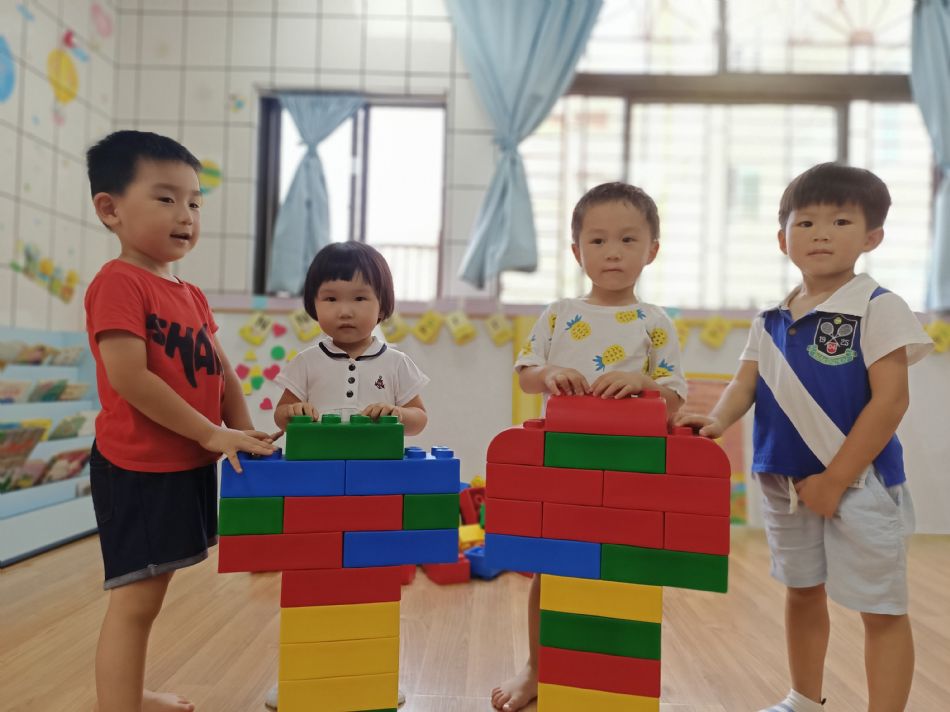 文件 : <FONT COLOR='red'>(109.06.30)樂高【好吃的冰棒】-2.JPG</FONT> <BR> 尺寸 : <FONT COLOR='blue'>950 × 712</FONT> 圖元 <BR> 格式 : <FONT COLOR='green'>jpg</FONT> <BR> 大小 : <FONT COLOR='green'> -- </FONT> KB