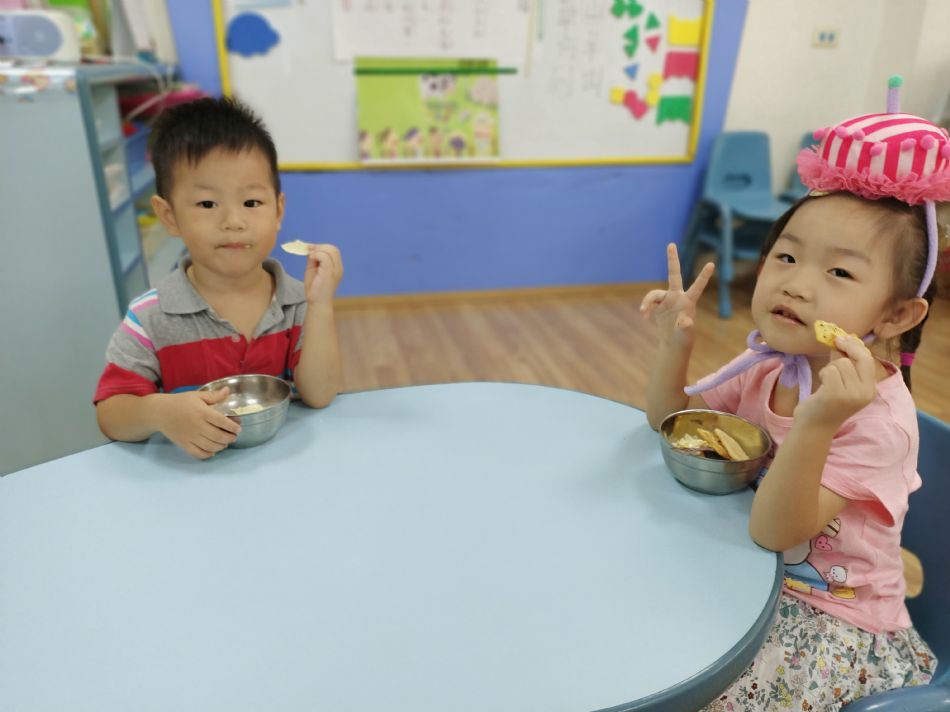 文件 : <FONT COLOR='red'>(109.07.17)同樂活動-5.JPG</FONT> <BR> 尺寸 : <FONT COLOR='blue'>950 × 712</FONT> 圖元 <BR> 格式 : <FONT COLOR='green'>jpg</FONT> <BR> 大小 : <FONT COLOR='green'> -- </FONT> KB