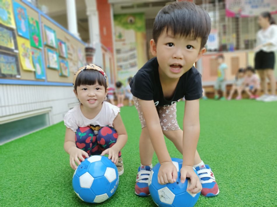 文件 : <FONT COLOR='red'>(109.06.17)體能【QQ棒棒糖】-5.JPG</FONT> <BR> 尺寸 : <FONT COLOR='blue'>950 × 712</FONT> 圖元 <BR> 格式 : <FONT COLOR='green'>jpg</FONT> <BR> 大小 : <FONT COLOR='green'> -- </FONT> KB