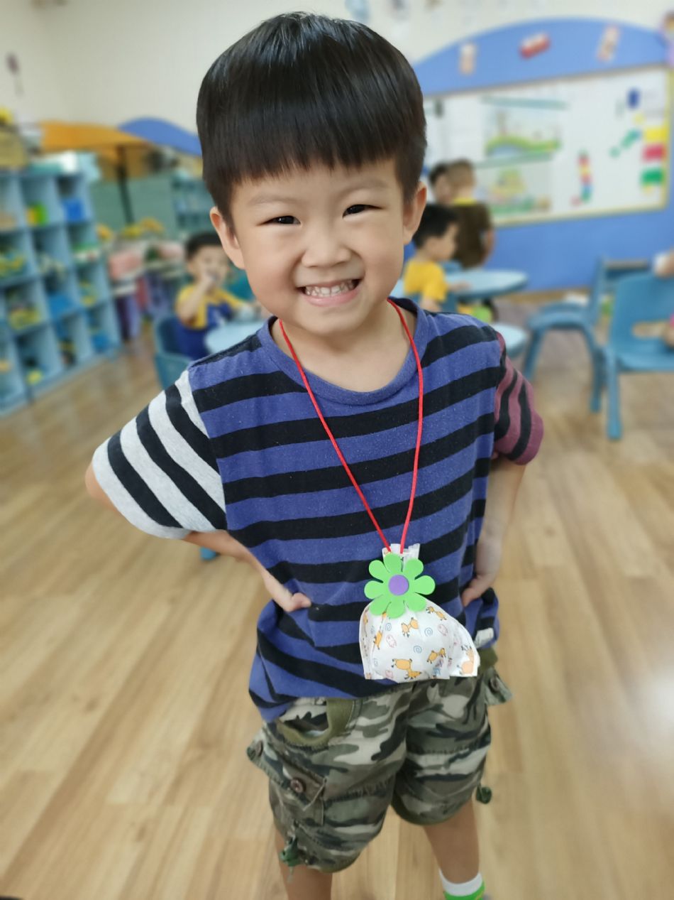 文件 : <FONT COLOR='red'>(109.06.24)端午香包-4.JPG</FONT> <BR> 尺寸 : <FONT COLOR='blue'>950 × 1267</FONT> 圖元 <BR> 格式 : <FONT COLOR='green'>jpg</FONT> <BR> 大小 : <FONT COLOR='green'> -- </FONT> KB