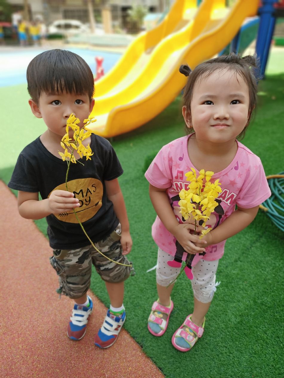 文件 : <FONT COLOR='red'>(109.06.24)操場活動-2.JPG</FONT> <BR> 尺寸 : <FONT COLOR='blue'>950 × 1267</FONT> 圖元 <BR> 格式 : <FONT COLOR='green'>jpg</FONT> <BR> 大小 : <FONT COLOR='green'> -- </FONT> KB