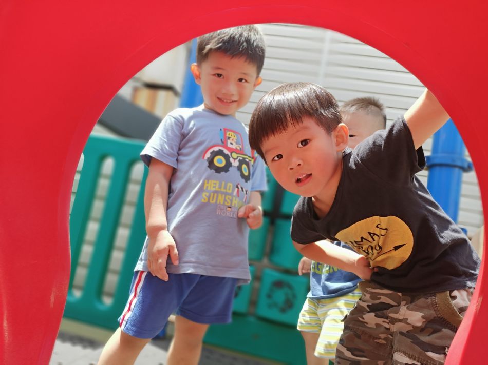 文件 : <FONT COLOR='red'>(109.06.24)操場活動-3.JPG</FONT> <BR> 尺寸 : <FONT COLOR='blue'>950 × 712</FONT> 圖元 <BR> 格式 : <FONT COLOR='green'>jpg</FONT> <BR> 大小 : <FONT COLOR='green'> -- </FONT> KB