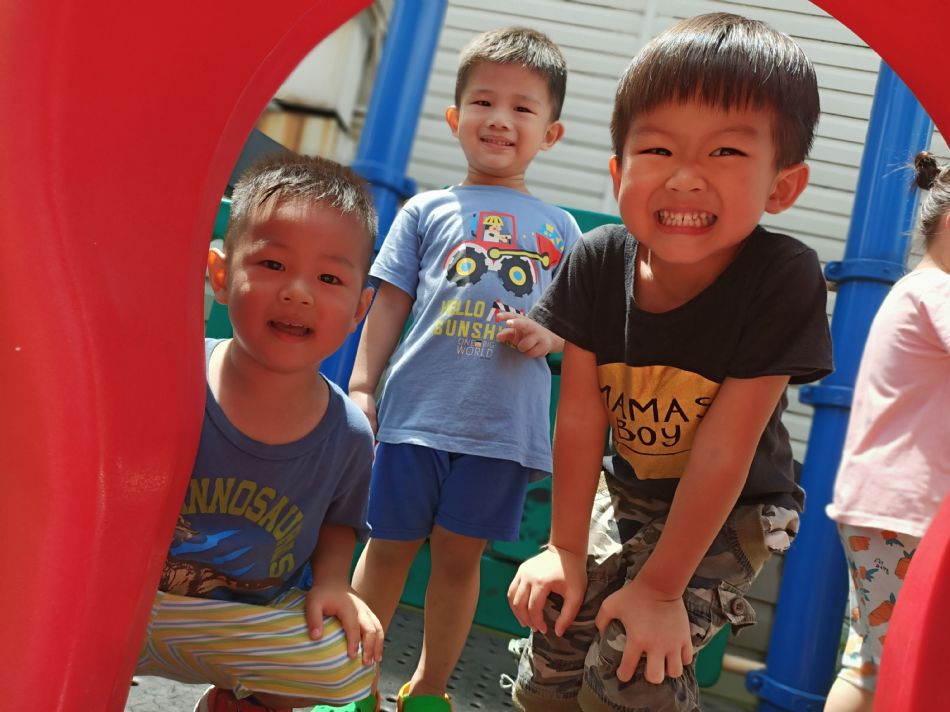 文件 : <FONT COLOR='red'>(109.06.24)操場活動-7.JPG</FONT> <BR> 尺寸 : <FONT COLOR='blue'>950 × 712</FONT> 圖元 <BR> 格式 : <FONT COLOR='green'>jpg</FONT> <BR> 大小 : <FONT COLOR='green'> -- </FONT> KB