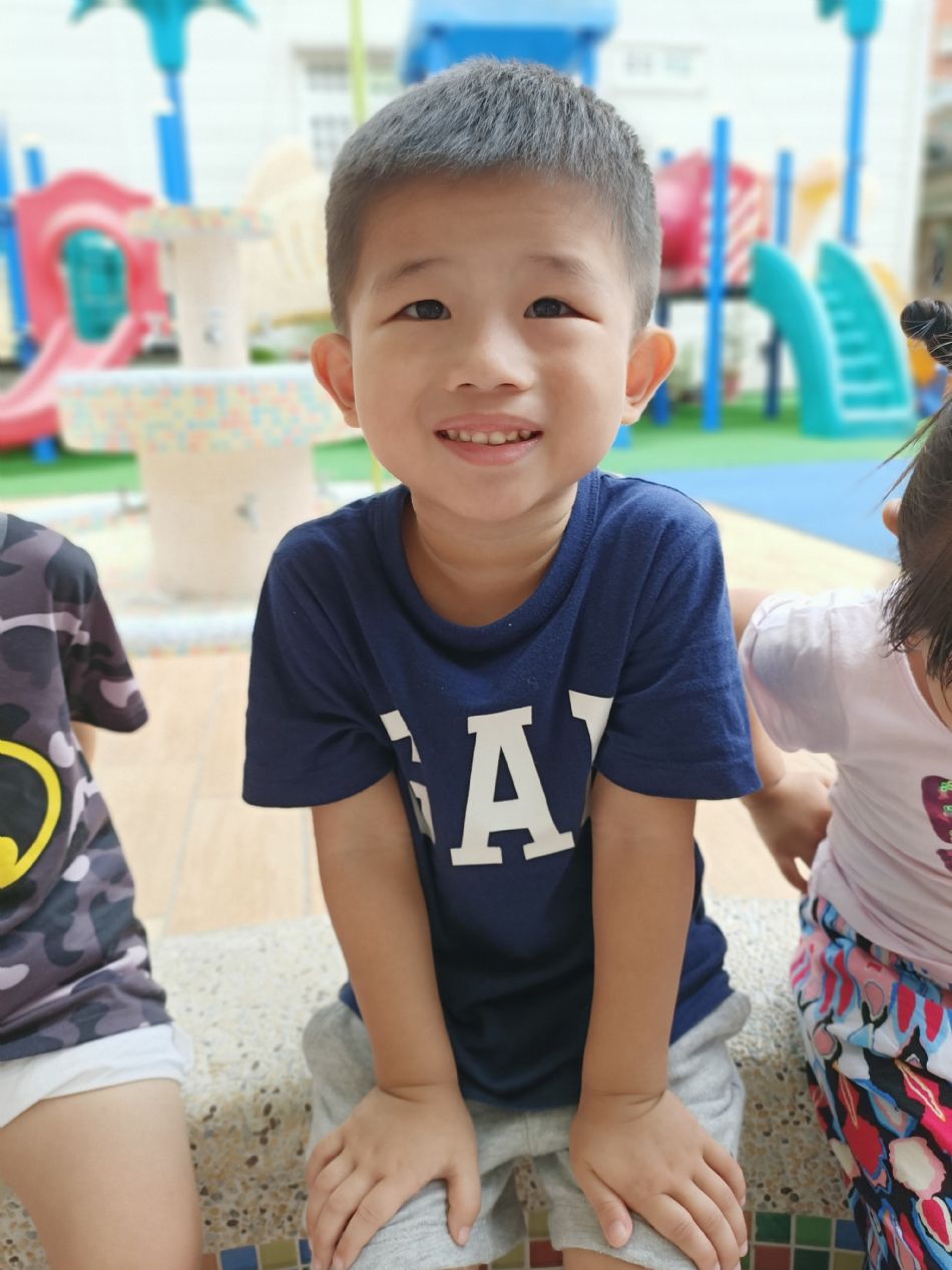 文件 : <FONT COLOR='red'>(109.06.20)玩沙趣-4.JPG</FONT> <BR> 尺寸 : <FONT COLOR='blue'>950 × 1267</FONT> 圖元 <BR> 格式 : <FONT COLOR='green'>jpg</FONT> <BR> 大小 : <FONT COLOR='green'> -- </FONT> KB