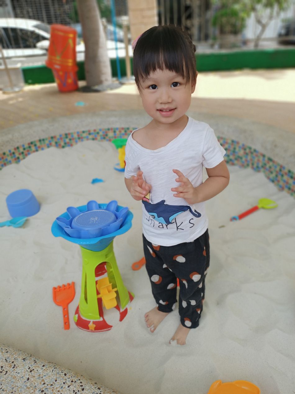 文件 : <FONT COLOR='red'>(109.06.20)玩沙趣-9.JPG</FONT> <BR> 尺寸 : <FONT COLOR='blue'>950 × 1267</FONT> 圖元 <BR> 格式 : <FONT COLOR='green'>jpg</FONT> <BR> 大小 : <FONT COLOR='green'> -- </FONT> KB