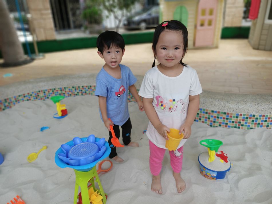 文件 : <FONT COLOR='red'>(109.06.20)玩沙趣-9.JPG</FONT> <BR> 尺寸 : <FONT COLOR='blue'>950 × 712</FONT> 圖元 <BR> 格式 : <FONT COLOR='green'>jpg</FONT> <BR> 大小 : <FONT COLOR='green'> -- </FONT> KB