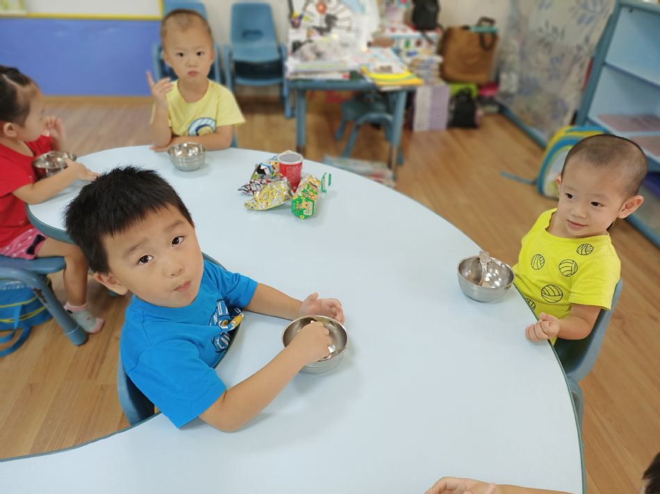 文件 : <FONT COLOR='red'>(109.07.17)同樂活動-5.JPG</FONT> <BR> 尺寸 : <FONT COLOR='blue'>950 × 712</FONT> 圖元 <BR> 格式 : <FONT COLOR='green'>jpg</FONT> <BR> 大小 : <FONT COLOR='green'> -- </FONT> KB