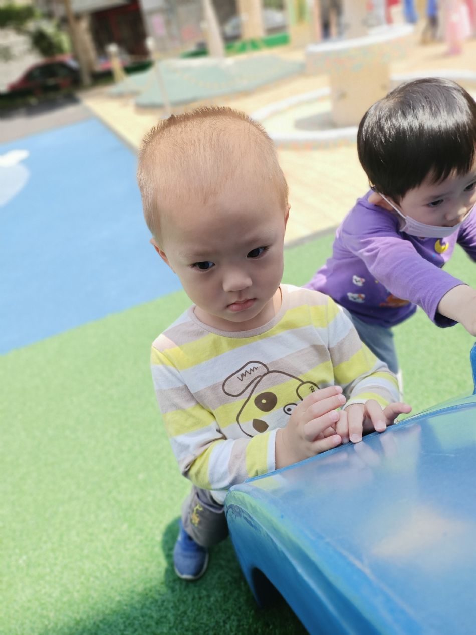 文件 : <FONT COLOR='red'>(109.04.30)操場遊戲-10.JPG</FONT> <BR> 尺寸 : <FONT COLOR='blue'>950 × 1267</FONT> 圖元 <BR> 格式 : <FONT COLOR='green'>jpg</FONT> <BR> 大小 : <FONT COLOR='green'> -- </FONT> KB