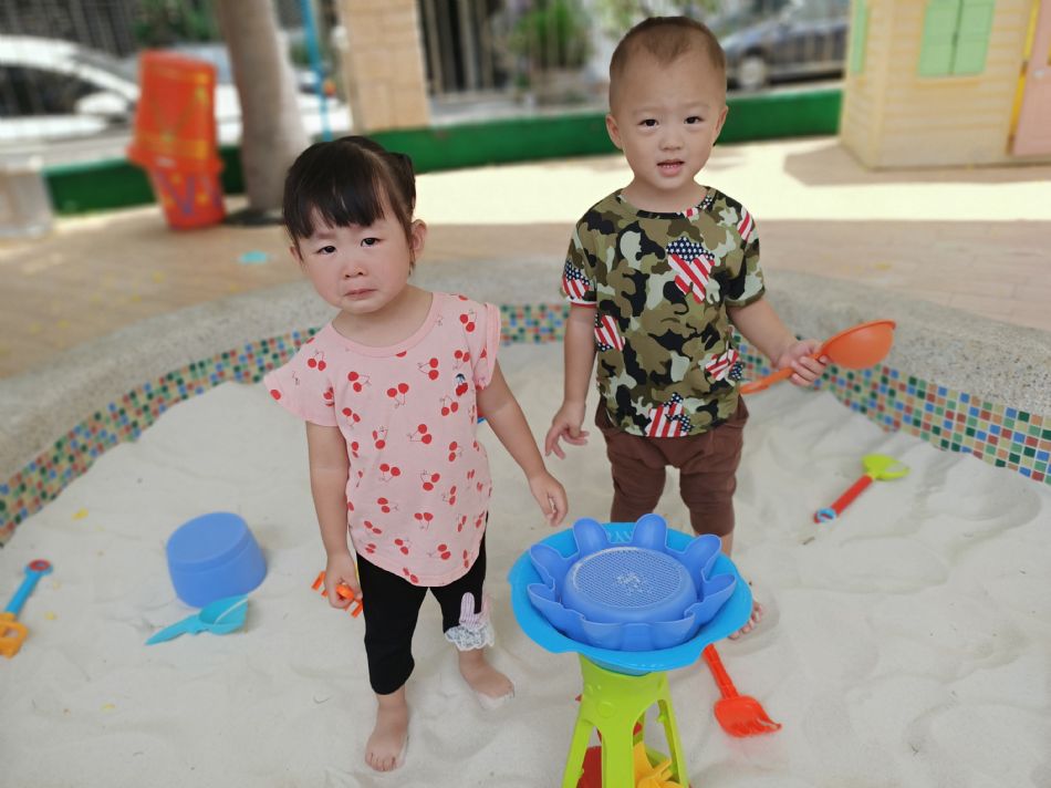 文件 : <FONT COLOR='red'>(109.06.20)玩沙趣-7.JPG</FONT> <BR> 尺寸 : <FONT COLOR='blue'>950 × 712</FONT> 圖元 <BR> 格式 : <FONT COLOR='green'>jpg</FONT> <BR> 大小 : <FONT COLOR='green'> -- </FONT> KB