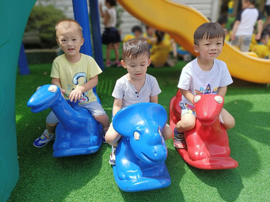 文件 : <FONT COLOR='red'>(109.06.24)操場活動-7.JPG</FONT> <BR> 尺寸 : <FONT COLOR='blue'>950 × 712</FONT> 圖元 <BR> 格式 : <FONT COLOR='green'>jpg</FONT> <BR> 大小 : <FONT COLOR='green'> -- </FONT> KB