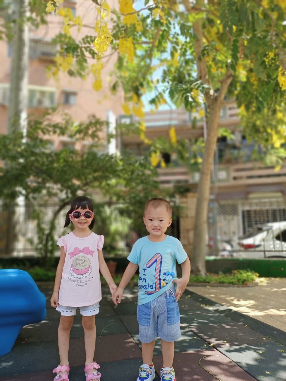 文件 : <FONT COLOR='red'>(109.06.29)操場遊戲-1.JPG</FONT> <BR> 尺寸 : <FONT COLOR='blue'>950 × 1267</FONT> 圖元 <BR> 格式 : <FONT COLOR='green'>jpg</FONT> <BR> 大小 : <FONT COLOR='green'> -- </FONT> KB