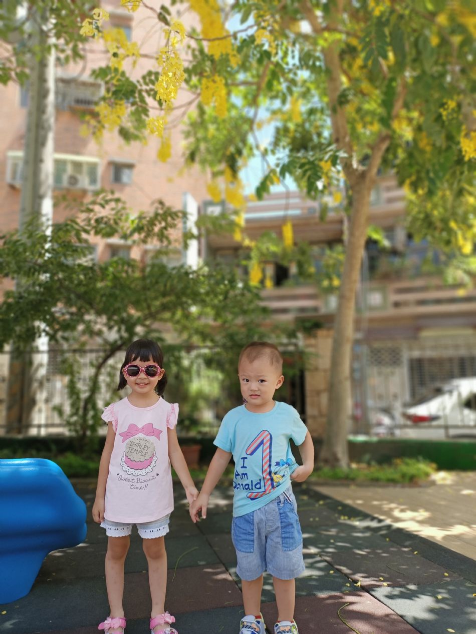 文件 : <FONT COLOR='red'>(109.06.29)操場遊戲-4.JPG</FONT> <BR> 尺寸 : <FONT COLOR='blue'>950 × 1267</FONT> 圖元 <BR> 格式 : <FONT COLOR='green'>jpg</FONT> <BR> 大小 : <FONT COLOR='green'> -- </FONT> KB