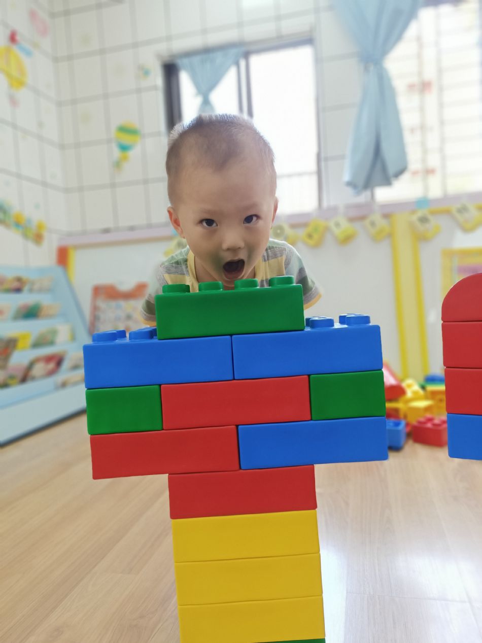 文件 : <FONT COLOR='red'>(109.06.30)樂高【好吃的冰棒】-2.JPG</FONT> <BR> 尺寸 : <FONT COLOR='blue'>950 × 1267</FONT> 圖元 <BR> 格式 : <FONT COLOR='green'>jpg</FONT> <BR> 大小 : <FONT COLOR='green'> -- </FONT> KB