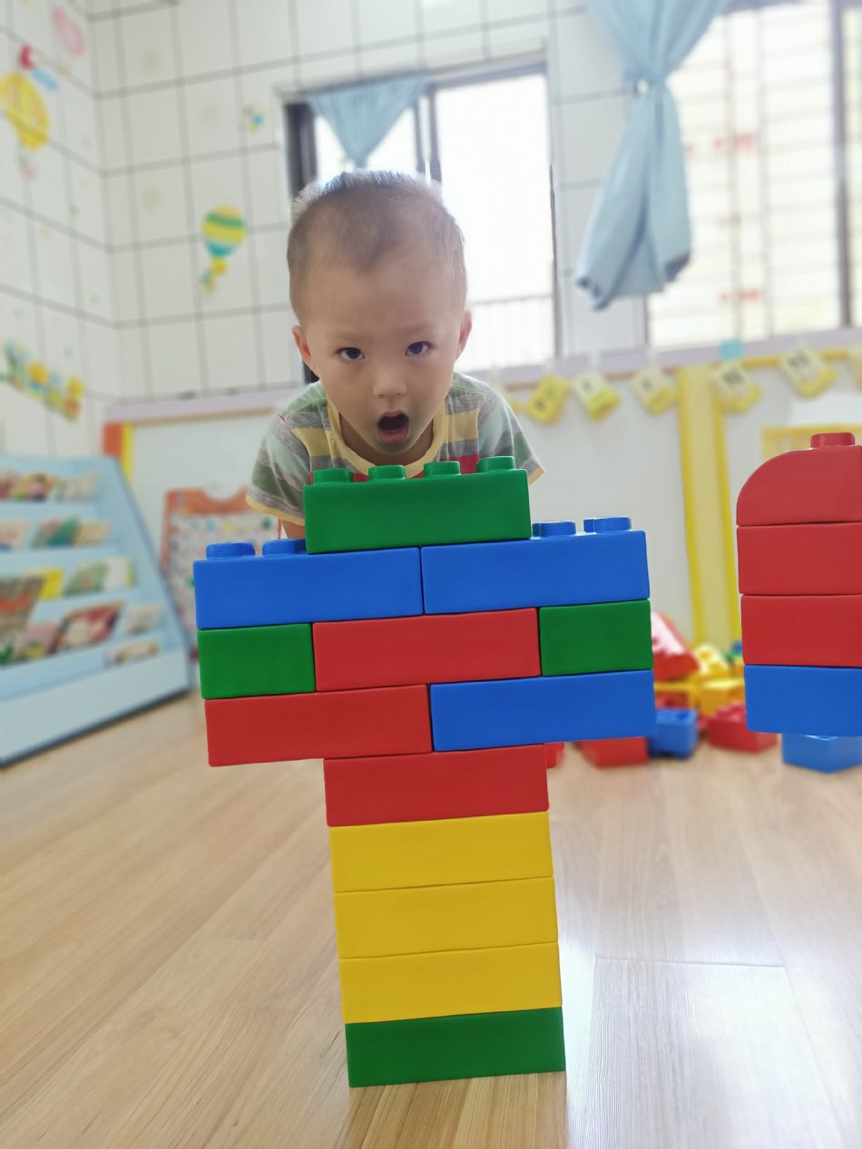 文件 : <FONT COLOR='red'>(109.06.30)樂高【好吃的冰棒】-9.JPG</FONT> <BR> 尺寸 : <FONT COLOR='blue'>950 × 1267</FONT> 圖元 <BR> 格式 : <FONT COLOR='green'>jpg</FONT> <BR> 大小 : <FONT COLOR='green'> -- </FONT> KB