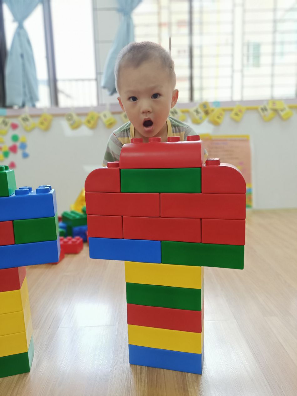 文件 : <FONT COLOR='red'>(109.06.30)樂高【好吃的冰棒】.JPG</FONT> <BR> 尺寸 : <FONT COLOR='blue'>950 × 1267</FONT> 圖元 <BR> 格式 : <FONT COLOR='green'>jpg</FONT> <BR> 大小 : <FONT COLOR='green'> -- </FONT> KB