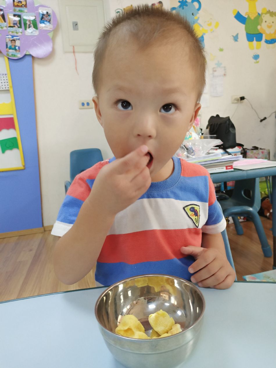 文件 : <FONT COLOR='red'>(109.07.17)同樂活動-3.JPG</FONT> <BR> 尺寸 : <FONT COLOR='blue'>950 × 1267</FONT> 圖元 <BR> 格式 : <FONT COLOR='green'>jpg</FONT> <BR> 大小 : <FONT COLOR='green'> -- </FONT> KB