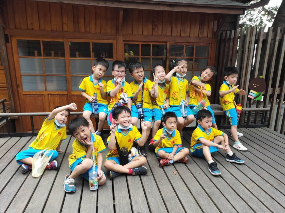 文件 : <FONT COLOR='red'>1596108637302.jpg</FONT> <BR> 尺寸 : <FONT COLOR='blue'>950 × 712</FONT> 圖元 <BR> 格式 : <FONT COLOR='green'>jpg</FONT> <BR> 大小 : <FONT COLOR='green'> -- </FONT> KB