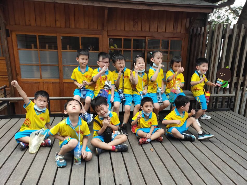 文件 : <FONT COLOR='red'>1596108649783.jpg</FONT> <BR> 尺寸 : <FONT COLOR='blue'>950 × 712</FONT> 圖元 <BR> 格式 : <FONT COLOR='green'>jpg</FONT> <BR> 大小 : <FONT COLOR='green'> -- </FONT> KB