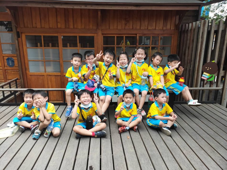 文件 : <FONT COLOR='red'>1596108656113.jpg</FONT> <BR> 尺寸 : <FONT COLOR='blue'>950 × 712</FONT> 圖元 <BR> 格式 : <FONT COLOR='green'>jpg</FONT> <BR> 大小 : <FONT COLOR='green'> -- </FONT> KB