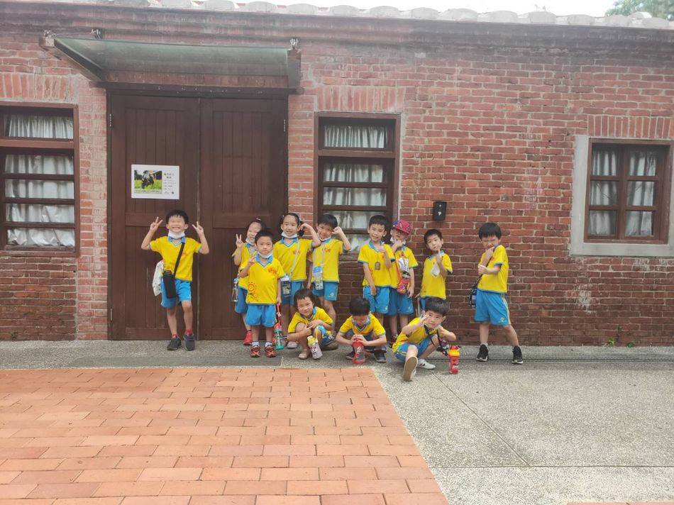 文件 : <FONT COLOR='red'>1596108665763.jpg</FONT> <BR> 尺寸 : <FONT COLOR='blue'>950 × 712</FONT> 圖元 <BR> 格式 : <FONT COLOR='green'>jpg</FONT> <BR> 大小 : <FONT COLOR='green'> -- </FONT> KB