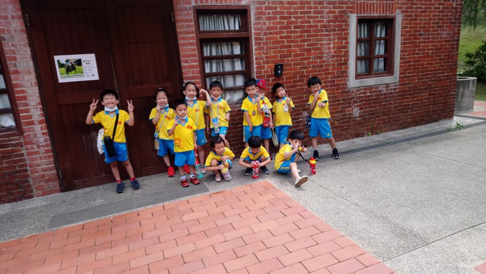 文件 : <FONT COLOR='red'>DSC_0164(1).JPG</FONT> <BR> 尺寸 : <FONT COLOR='blue'>950 × 535</FONT> 圖元 <BR> 格式 : <FONT COLOR='green'>jpg</FONT> <BR> 大小 : <FONT COLOR='green'> -- </FONT> KB