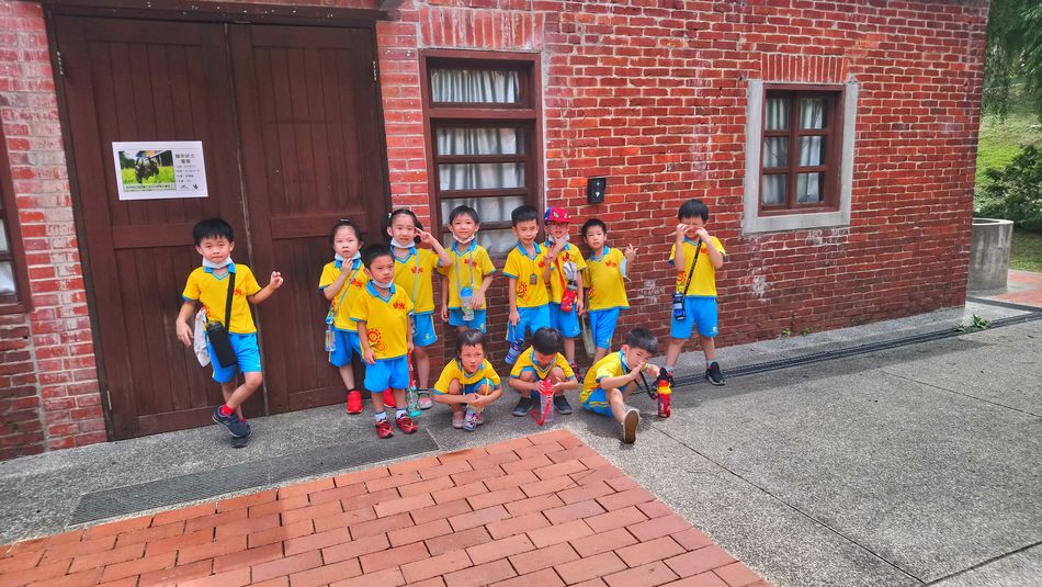 文件 : <FONT COLOR='red'>DSC_0168(1).JPG</FONT> <BR> 尺寸 : <FONT COLOR='blue'>950 × 535</FONT> 圖元 <BR> 格式 : <FONT COLOR='green'>jpg</FONT> <BR> 大小 : <FONT COLOR='green'> -- </FONT> KB