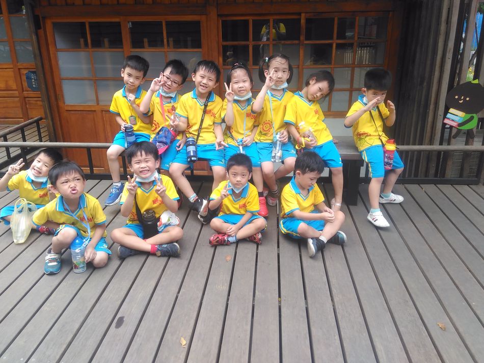 文件 : <FONT COLOR='red'>IMG_20200729_110259.jpg</FONT> <BR> 尺寸 : <FONT COLOR='blue'>950 × 712</FONT> 圖元 <BR> 格式 : <FONT COLOR='green'>jpg</FONT> <BR> 大小 : <FONT COLOR='green'> -- </FONT> KB