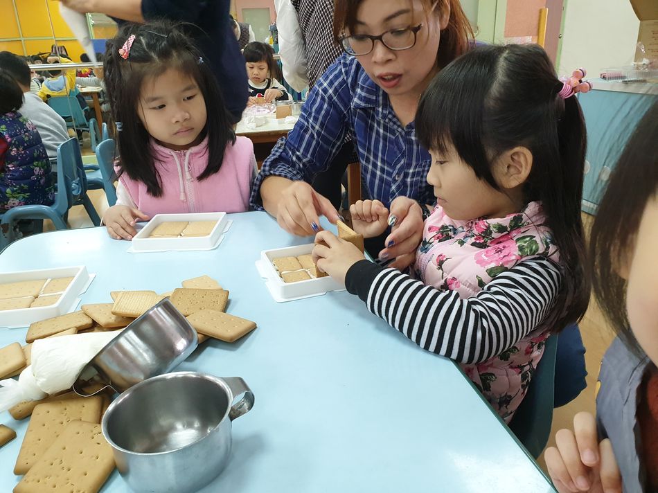 文件 : <FONT COLOR='red'>20191224_101006.jpg</FONT> <BR> 尺寸 : <FONT COLOR='blue'>950 × 712</FONT> 圖元 <BR> 格式 : <FONT COLOR='green'>jpg</FONT> <BR> 大小 : <FONT COLOR='green'> -- </FONT> KB