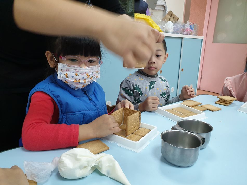 文件 : <FONT COLOR='red'>20191224_101206.jpg</FONT> <BR> 尺寸 : <FONT COLOR='blue'>950 × 712</FONT> 圖元 <BR> 格式 : <FONT COLOR='green'>jpg</FONT> <BR> 大小 : <FONT COLOR='green'> -- </FONT> KB