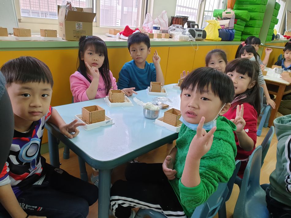 文件 : <FONT COLOR='red'>20191224_111304.jpg</FONT> <BR> 尺寸 : <FONT COLOR='blue'>950 × 712</FONT> 圖元 <BR> 格式 : <FONT COLOR='green'>jpg</FONT> <BR> 大小 : <FONT COLOR='green'> -- </FONT> KB