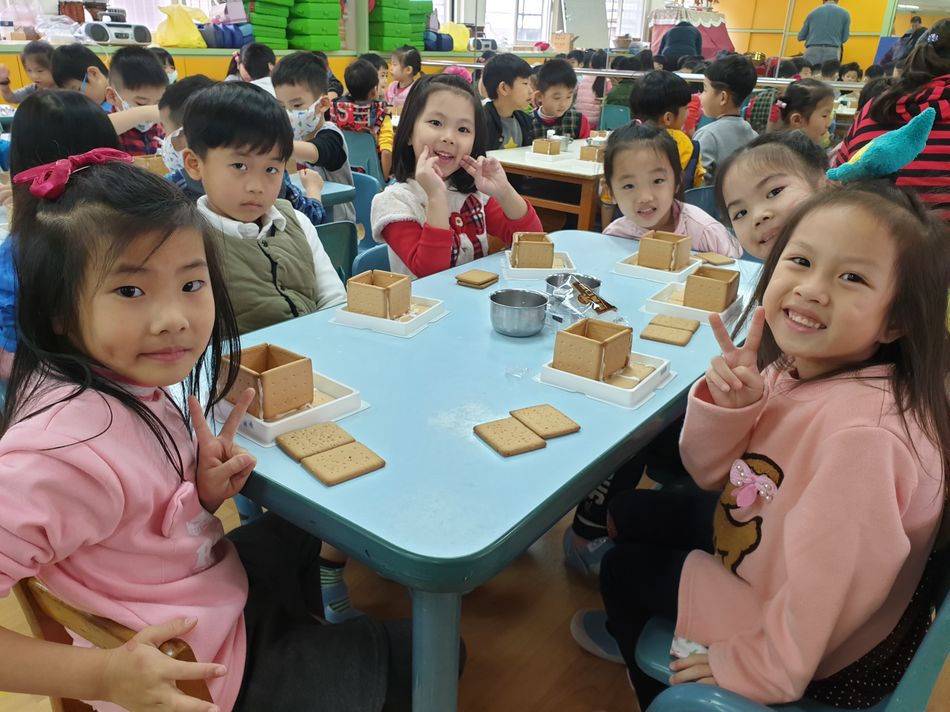 文件 : <FONT COLOR='red'>20191224_111356.jpg</FONT> <BR> 尺寸 : <FONT COLOR='blue'>950 × 712</FONT> 圖元 <BR> 格式 : <FONT COLOR='green'>jpg</FONT> <BR> 大小 : <FONT COLOR='green'> -- </FONT> KB