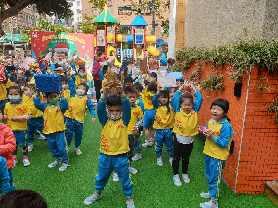 文件 : <FONT COLOR='red'>20191225_114217.jpg</FONT> <BR> 尺寸 : <FONT COLOR='blue'>950 × 712</FONT> 圖元 <BR> 格式 : <FONT COLOR='green'>jpg</FONT> <BR> 大小 : <FONT COLOR='green'> -- </FONT> KB