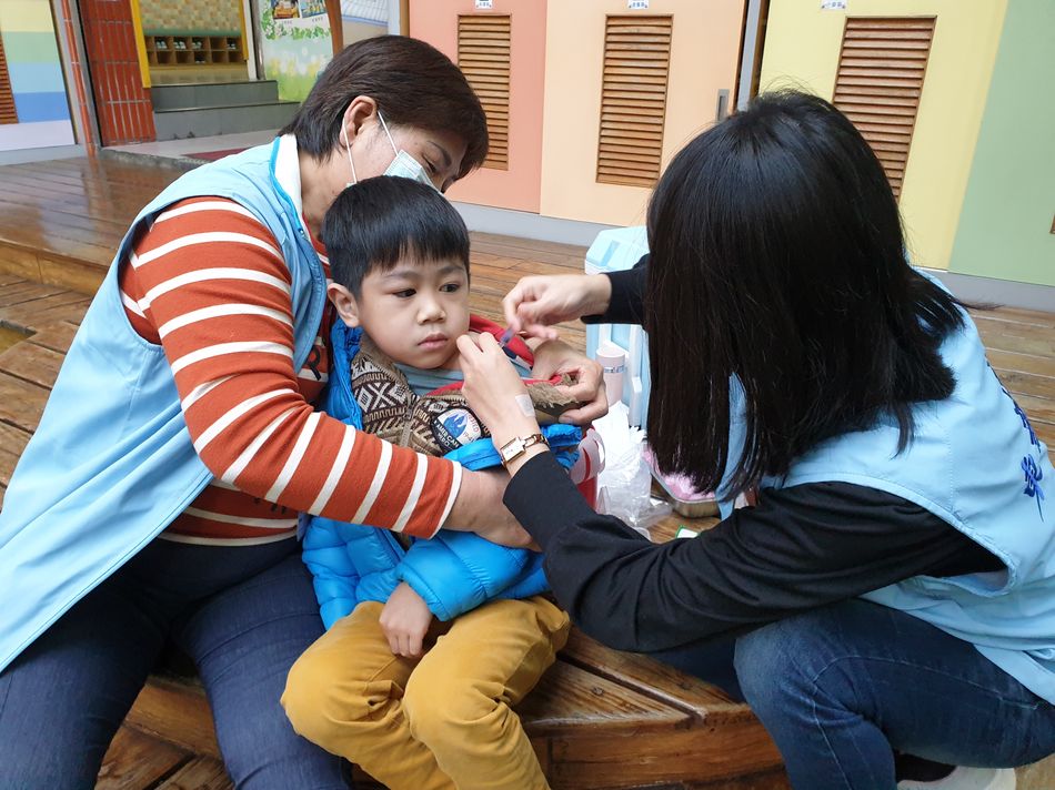 文件 : <FONT COLOR='red'>20200107_080231.jpg</FONT> <BR> 尺寸 : <FONT COLOR='blue'>950 × 712</FONT> 圖元 <BR> 格式 : <FONT COLOR='green'>jpg</FONT> <BR> 大小 : <FONT COLOR='green'> -- </FONT> KB