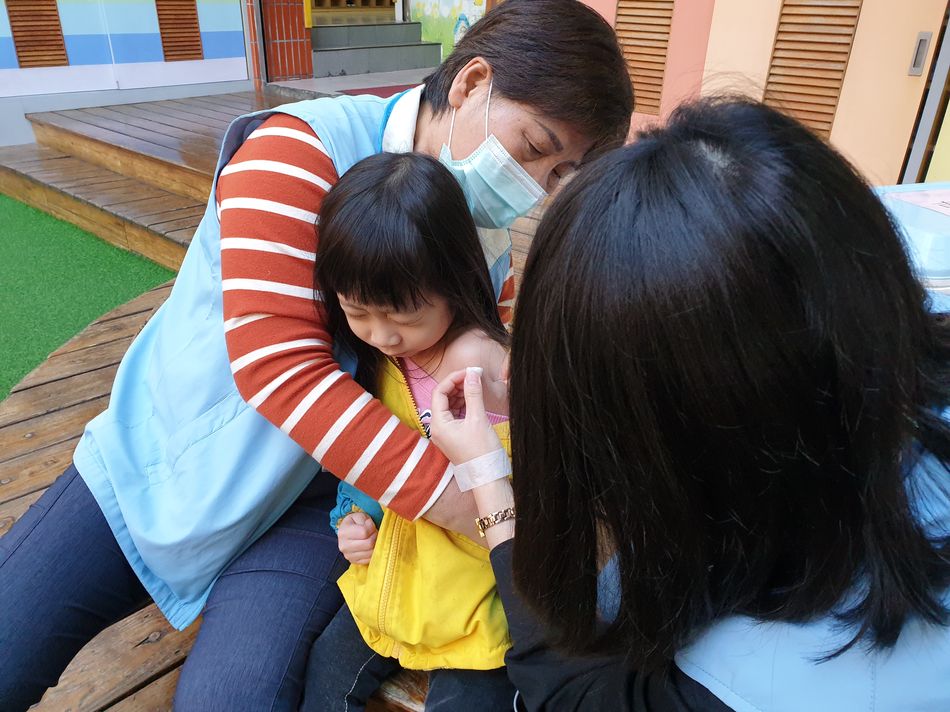 文件 : <FONT COLOR='red'>20200107_081315.jpg</FONT> <BR> 尺寸 : <FONT COLOR='blue'>950 × 712</FONT> 圖元 <BR> 格式 : <FONT COLOR='green'>jpg</FONT> <BR> 大小 : <FONT COLOR='green'> -- </FONT> KB