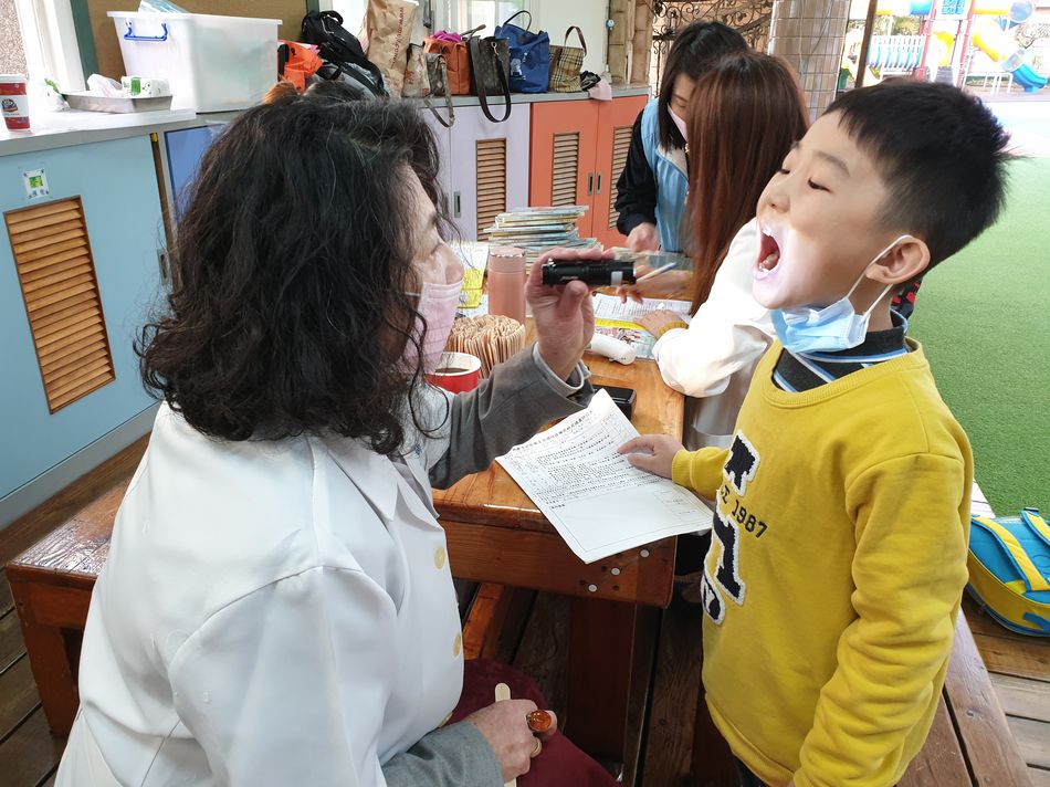 文件 : <FONT COLOR='red'>20200107_082434.jpg</FONT> <BR> 尺寸 : <FONT COLOR='blue'>950 × 712</FONT> 圖元 <BR> 格式 : <FONT COLOR='green'>jpg</FONT> <BR> 大小 : <FONT COLOR='green'> -- </FONT> KB