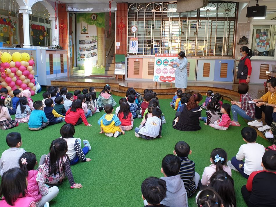 文件 : <FONT COLOR='red'>110牙齒衛教_200117_0007.jpg</FONT> <BR> 尺寸 : <FONT COLOR='blue'>950 × 712</FONT> 圖元 <BR> 格式 : <FONT COLOR='green'>jpg</FONT> <BR> 大小 : <FONT COLOR='green'> -- </FONT> KB